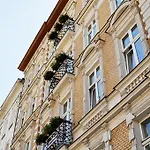 Bed and breakfast Kamienica Bankowa 3*