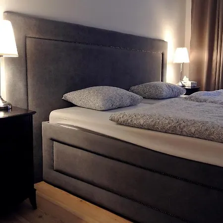 Kamienica Bankowa 3* Познань
